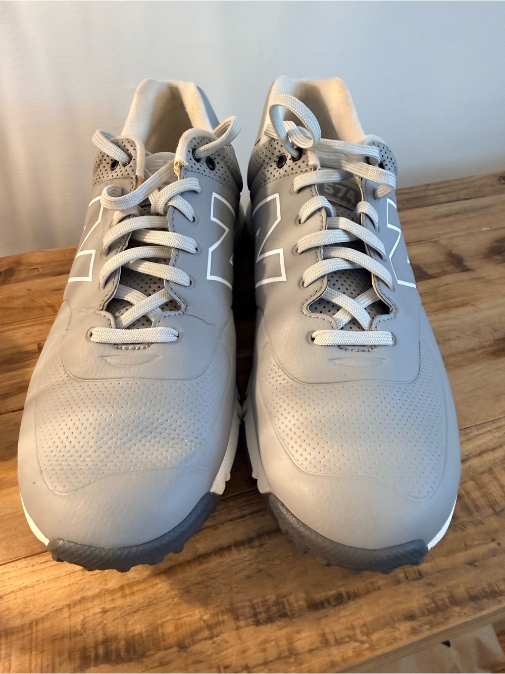 New Balance Men’s Gray Leather Golf Shoes - Picture 3 of 6